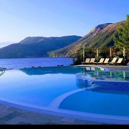 Vulcano Blu Residence リーパリ エクステリア 写真