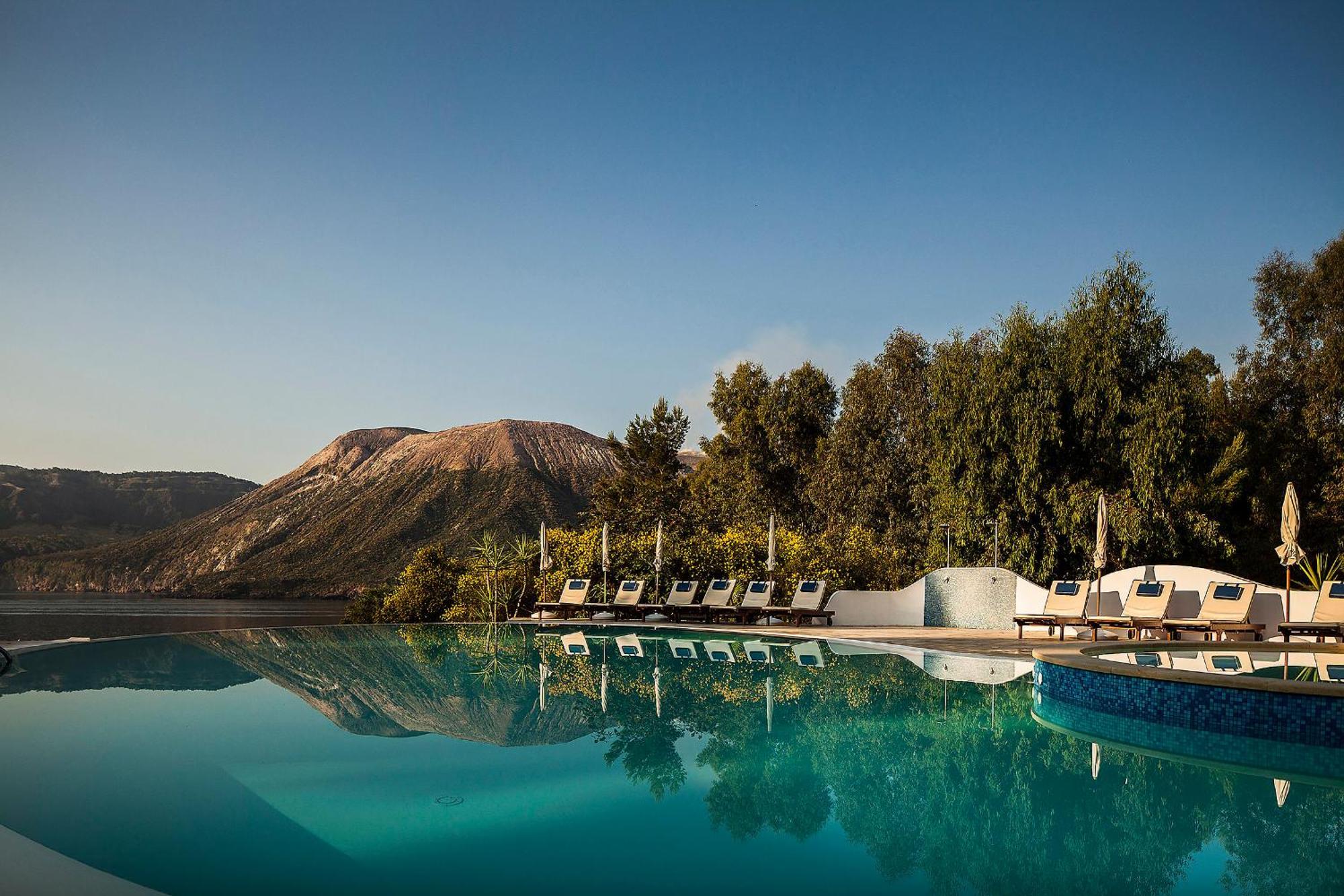 Vulcano Blu Residence リーパリ エクステリア 写真
