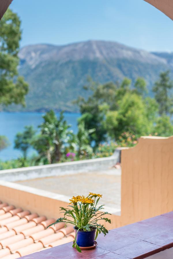 Vulcano Blu Residence リーパリ エクステリア 写真