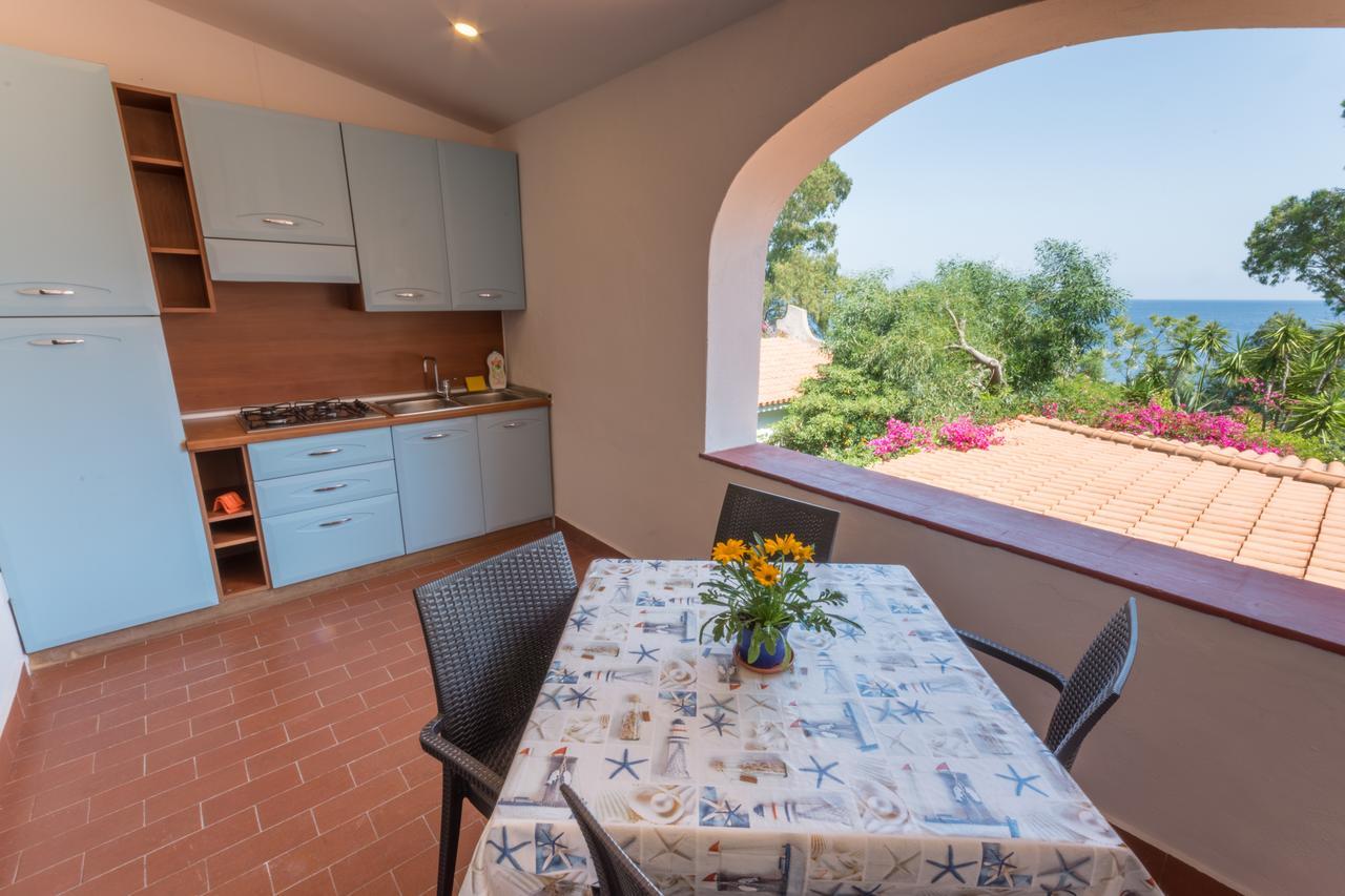 Vulcano Blu Residence リーパリ エクステリア 写真