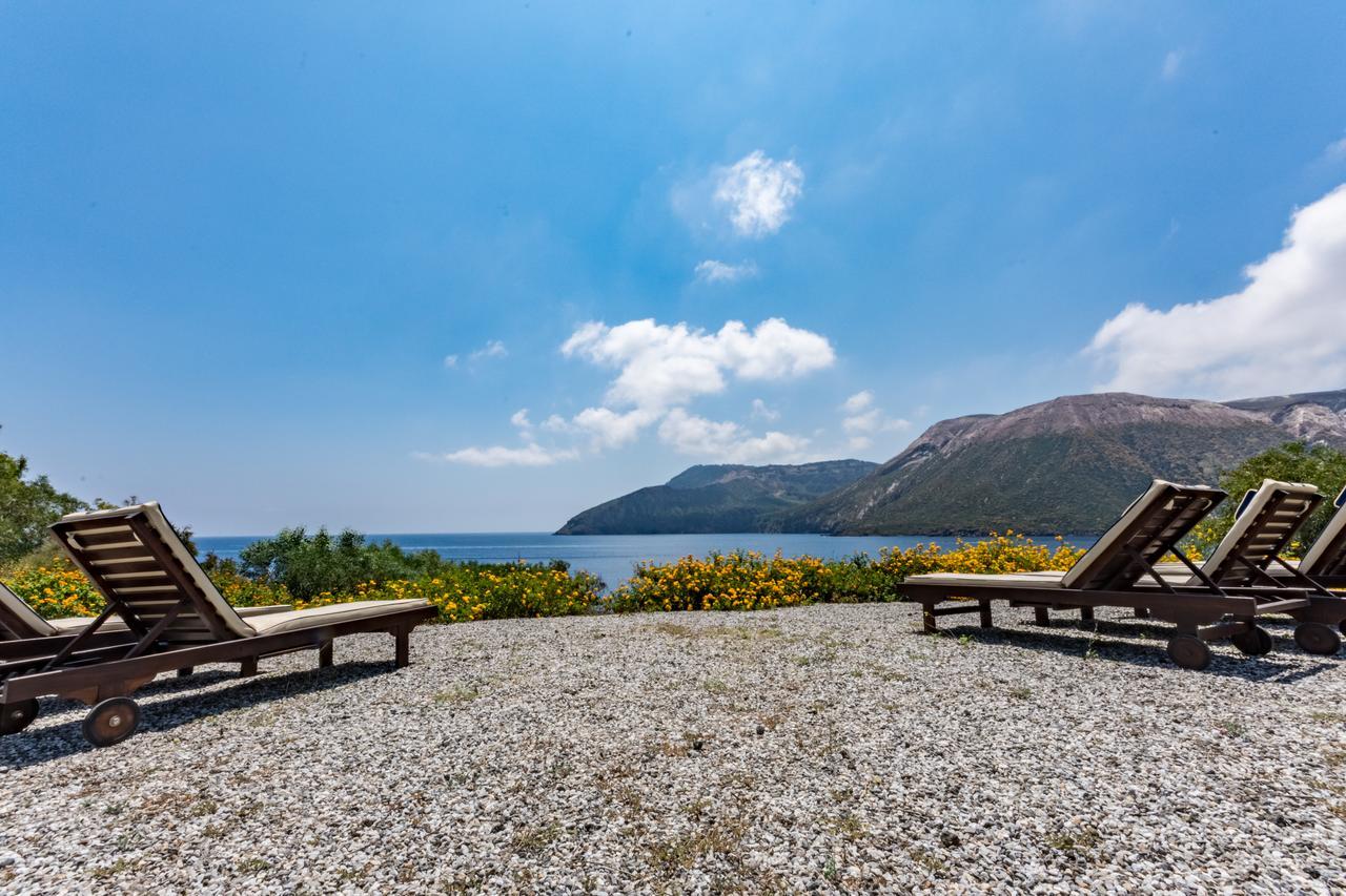 Vulcano Blu Residence リーパリ エクステリア 写真