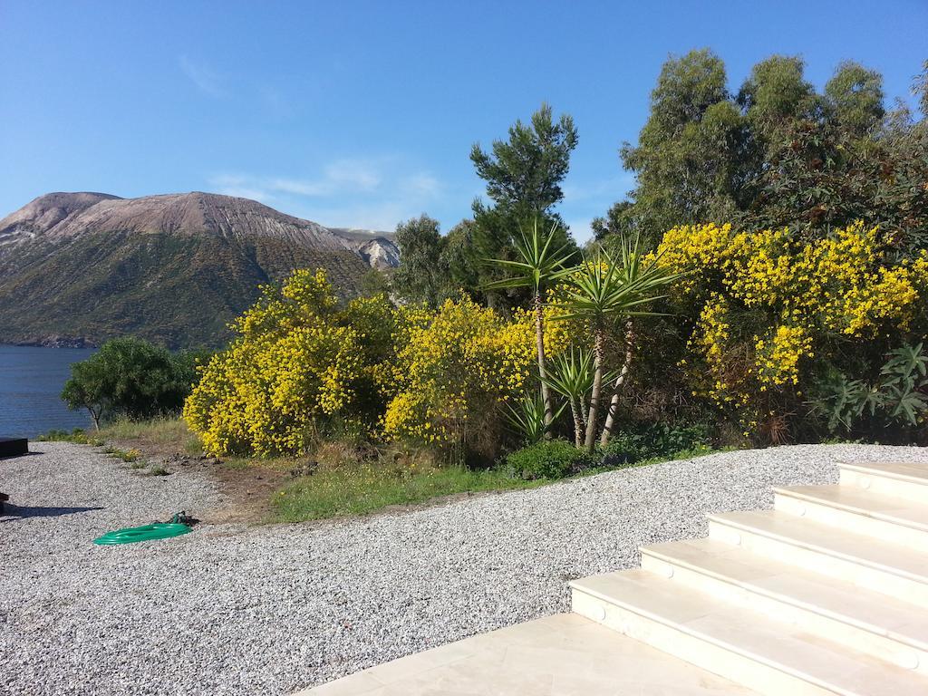 Vulcano Blu Residence リーパリ エクステリア 写真